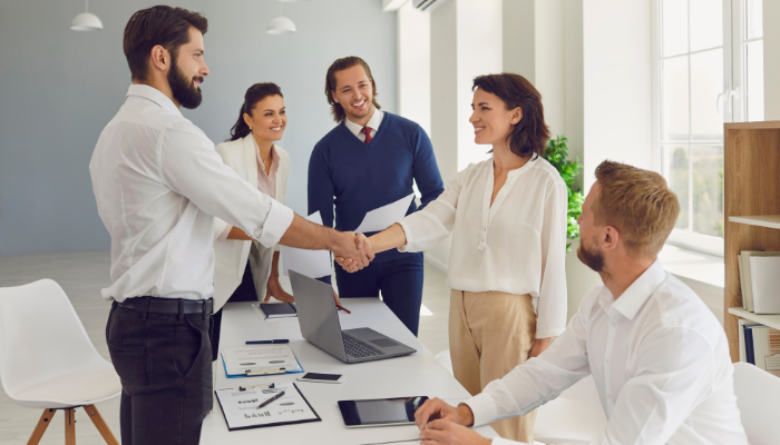 ESTUDIO SOBRE AMWAY: QUÉ ES, CÓMO FUNCIONA, ES FIABLE ❓