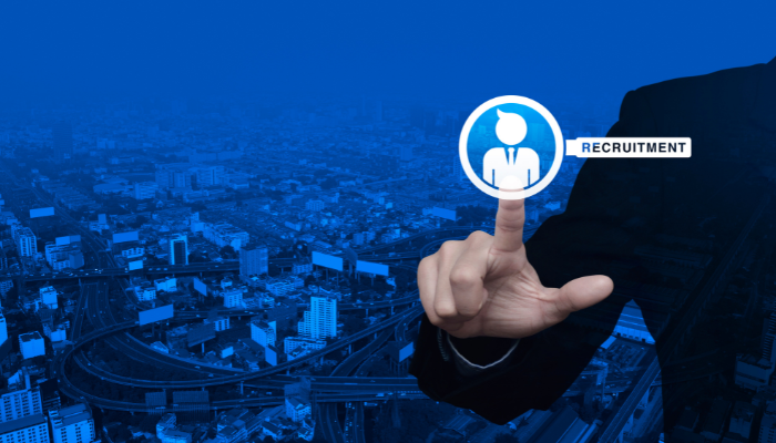 Hacer crecer tu lista de contactos y candidatos en las redes sociales es una tarea fundamental para aumentar tus posibilidades de éxito en el negocio de network marketing. Una de las estrategias más efectivas para hacerlo es ofrecer contenido de valor en tus publicaciones, que atraiga la atención de tus potenciales clientes y genere interacción. Además, puedes utilizar herramientas como los grupos de Facebook o LinkedIn, para crear comunidades relacionadas con tu área de negocio, donde puedas compartir información relevante y establecer relaciones con otras personas interesadas en lo que ofreces. También puedes utilizar anuncios pagados en redes sociales, para llegar a una audiencia más amplia y segmentada, que pueda estar interesada en tu producto o servicio. En definitiva, el éxito en el reclutamiento de personas en las redes sociales, depende en gran medida de la calidad del contenido que ofrezcas y de la habilidad para establecer relaciones significativas y duraderas con tus potenciales clientes.